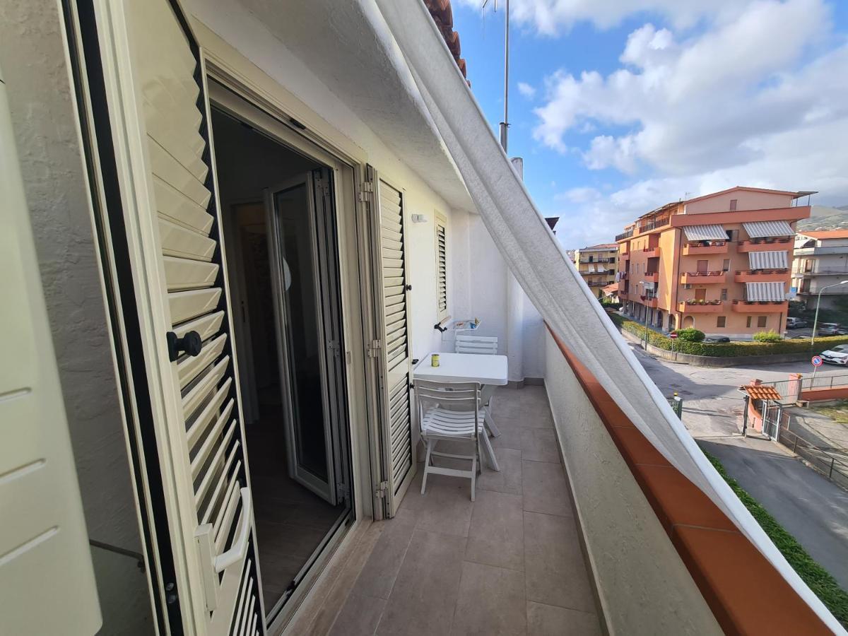 B&B Al Quadrato Scalea Exterior photo